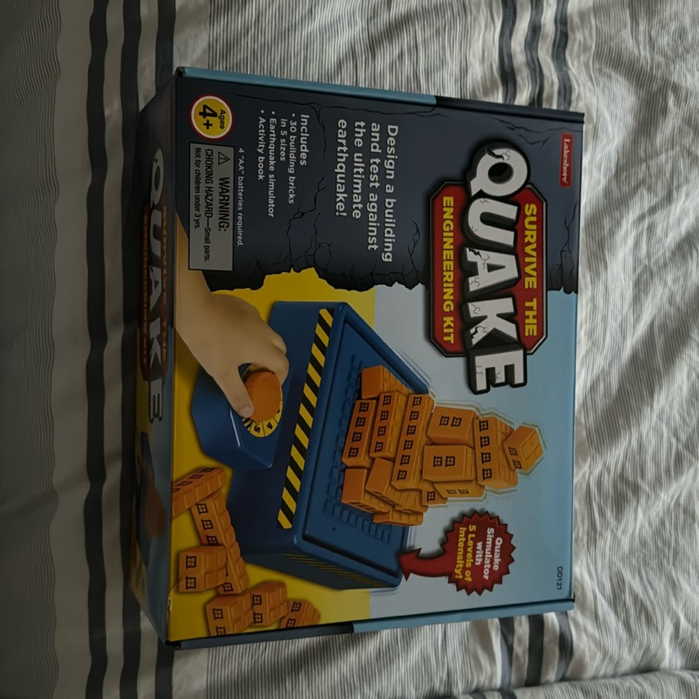 I’m selling a toy from lakeshore learning it’s brand new only used once.